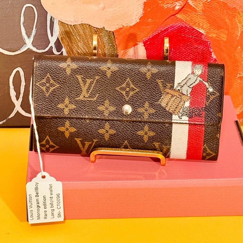 Louis Vuitton Monogram The BellBoy A limited edition Sarah Wallet. - Picture 15 of 15